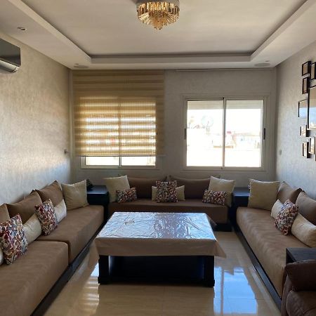 Magnifique appart F3, rénové, très bien desservie Casablanca Extérieur photo