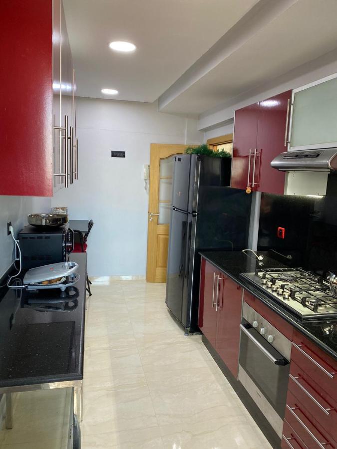 Magnifique appart F3, rénové, très bien desservie Casablanca Extérieur photo